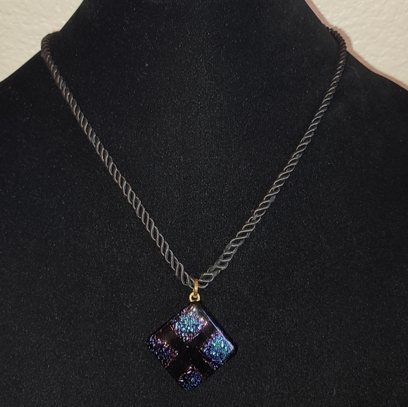 Dark Academia Elegant Black and Blue Pendant Necklace Vintage - Picture 1 of 8